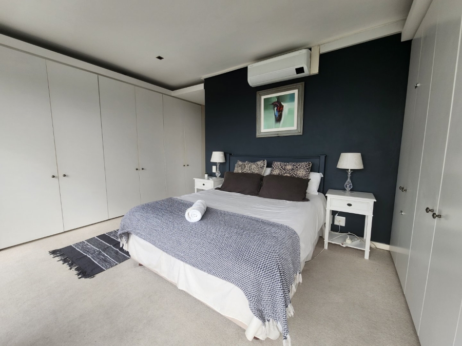 To Let 3 Bedroom Property for Rent in Green Point Western Cape